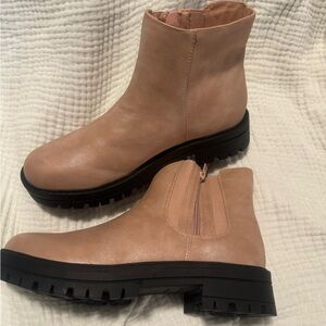 🍦 Sugar & Jade youth booties 🍦